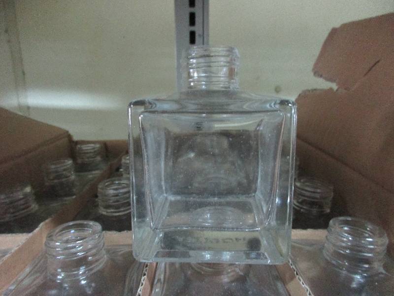 96 - 4 85ML glass bottles