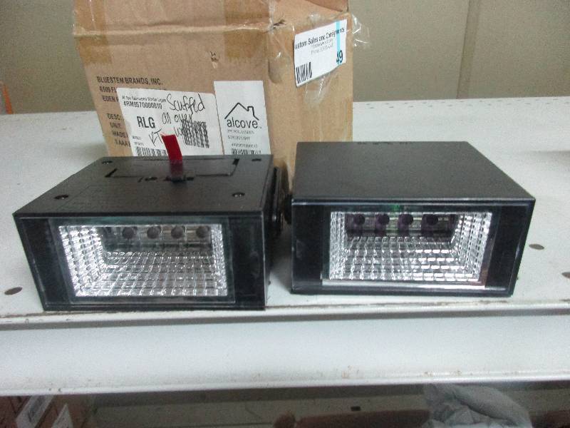 2 strobe lights 1- black light 1- white light