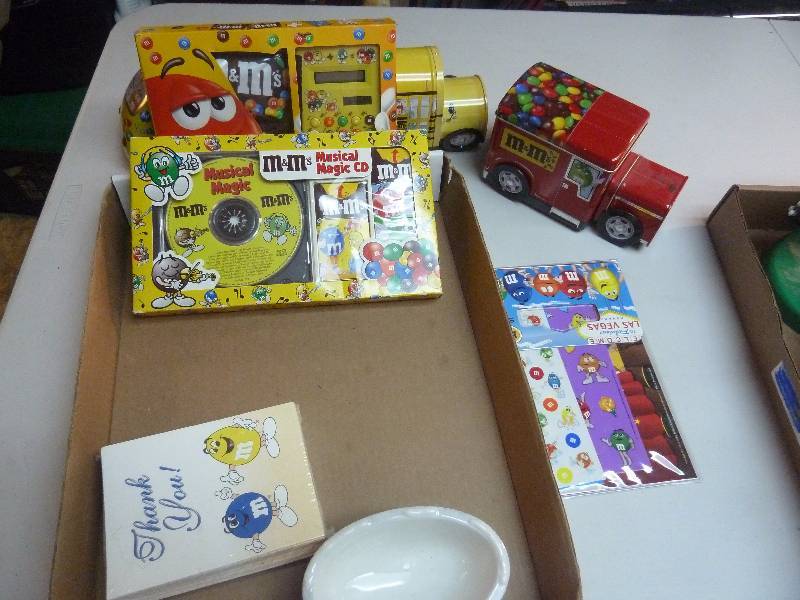 lot 189 image: M&M Collectibles