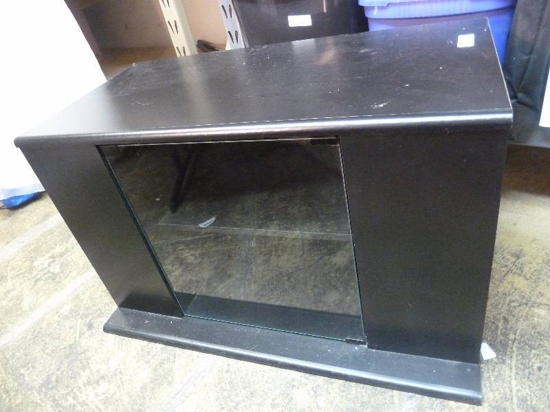 lot 190 image: TV Stand