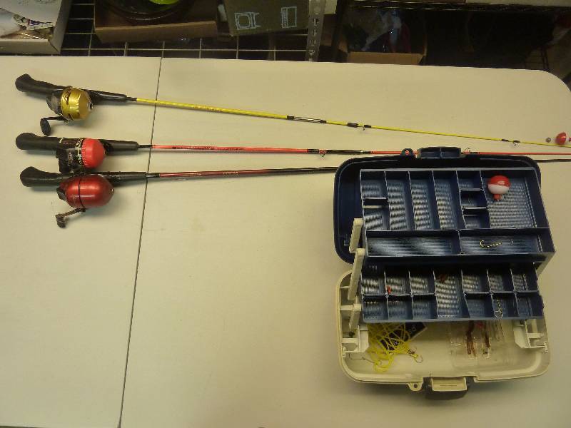 lot 219 image: Fishing Lot