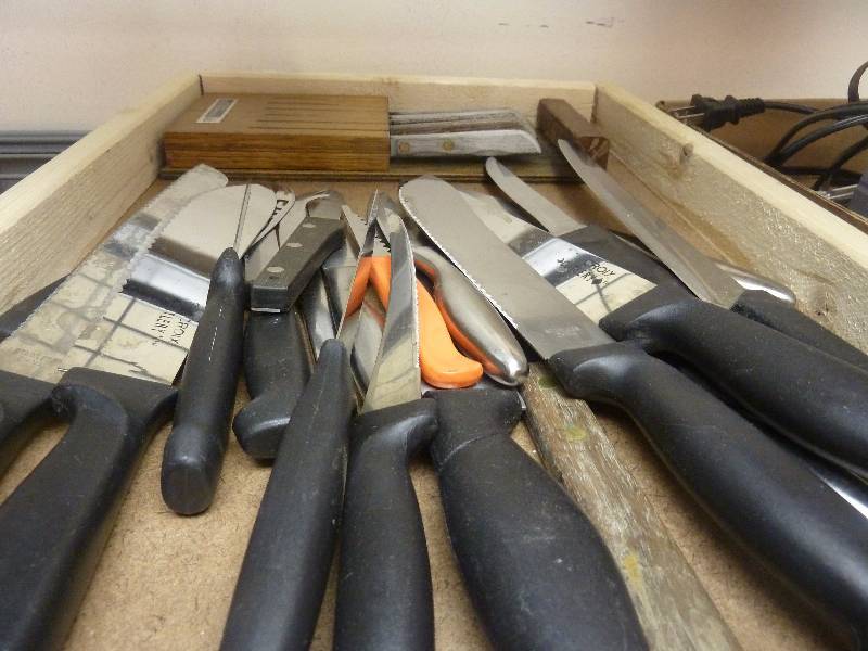 lot 248 image: Kitchen Knives