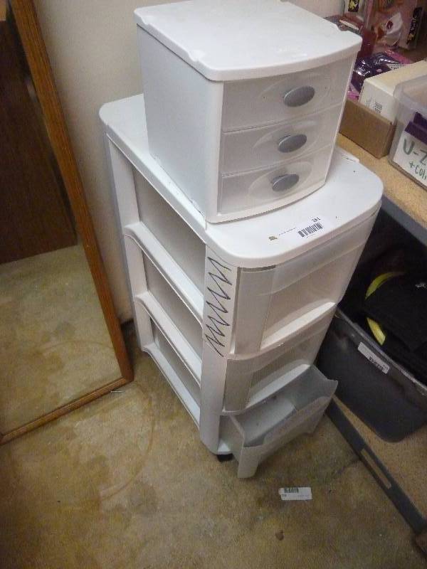 lot 261 image: Plastic ToteDrawer Units