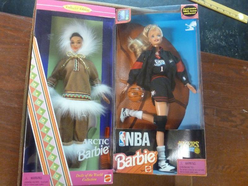 lot 265 image: Barbie Lot