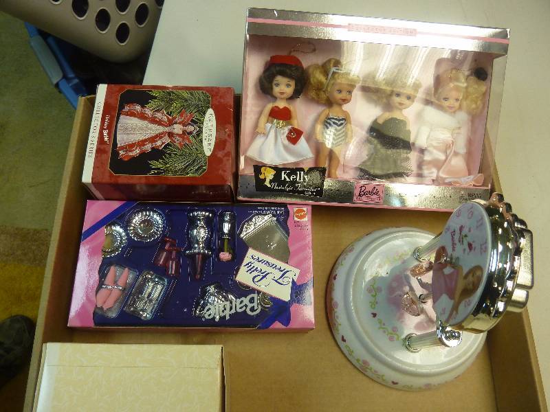 lot 267 image: Barbie Collectors Lot