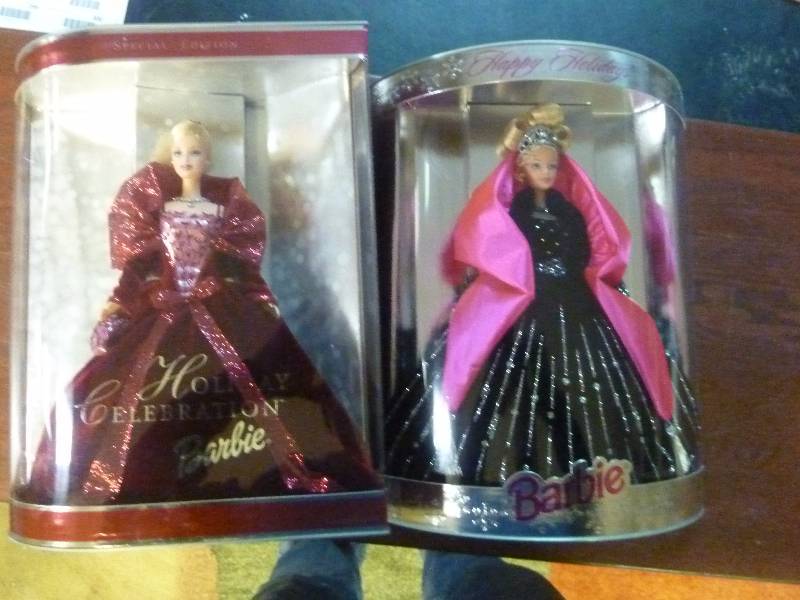 lot 278 image: Special Edition Barbies