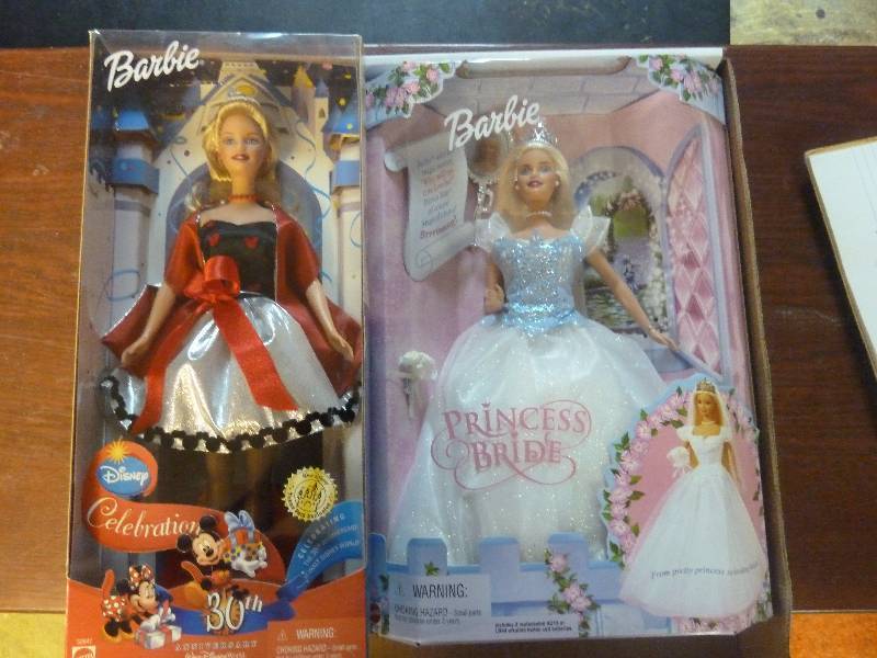 lot 280 image: Barbie Lot