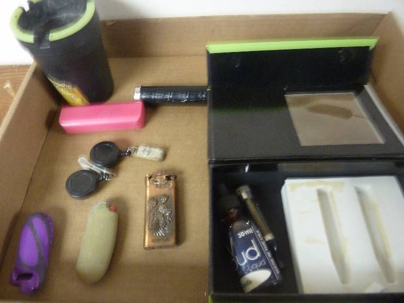 lot 355 image: E-Cig Lot