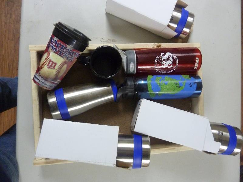 lot 361 image: Travel Mug Lot