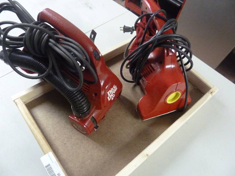 lot 366 image: Dirt Devil Hand Vacs