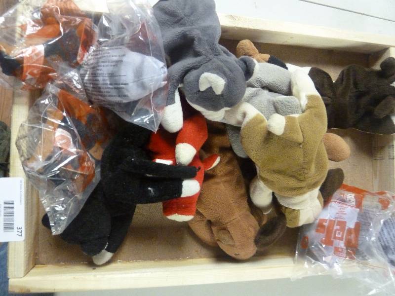 lot 377 image: Beanie Baby Lot