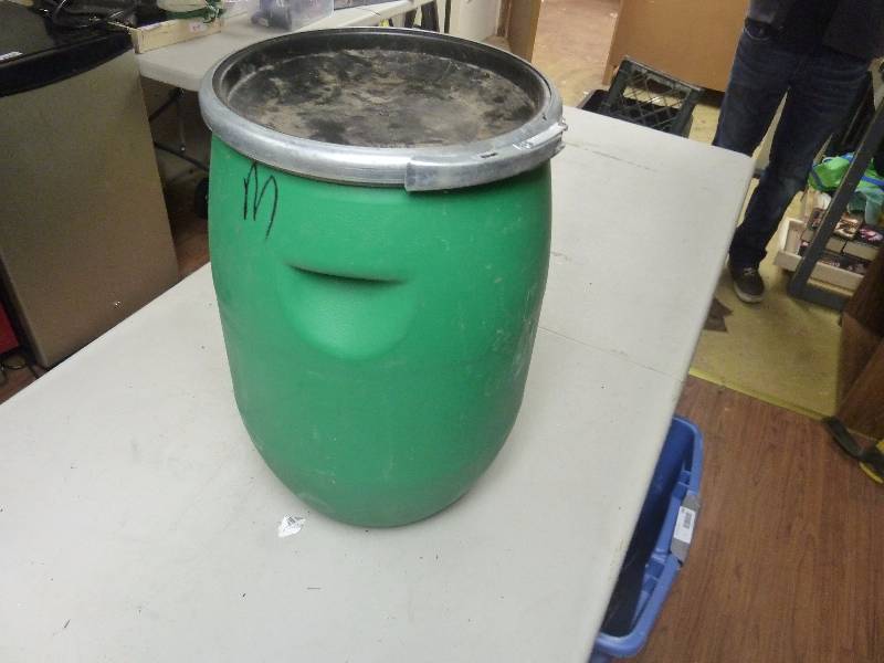 lot 387 image: Plastic Tub with Locking Top