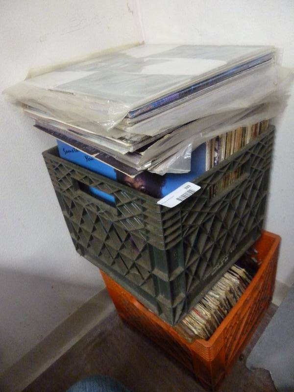 lot 393 image: Vinyl Albums