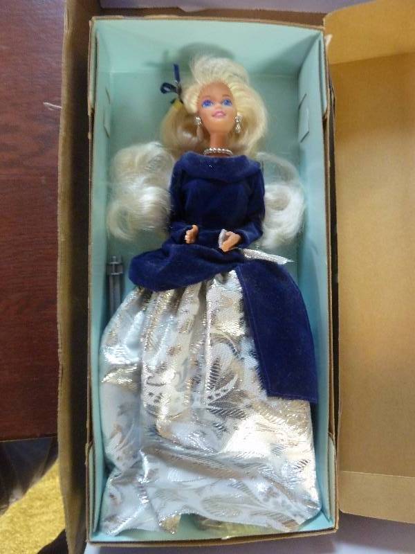 lot 293 image: Winter Velvet Barbie
