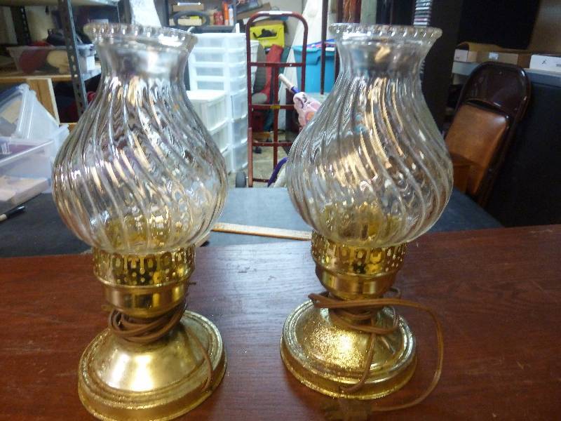 lot 309 image: Table Lamps