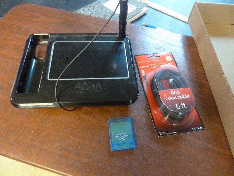 lot 319 image: Electronics Lot