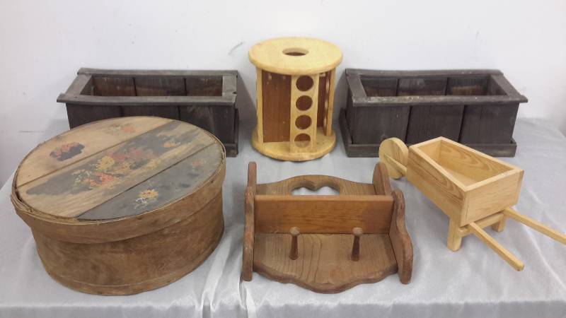 lot 10 image: Garden pots, vintage hat box, wooden furniture
