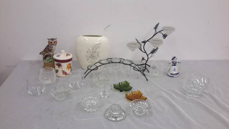 lot 15 image: Glass, candle holders, owl music box, more