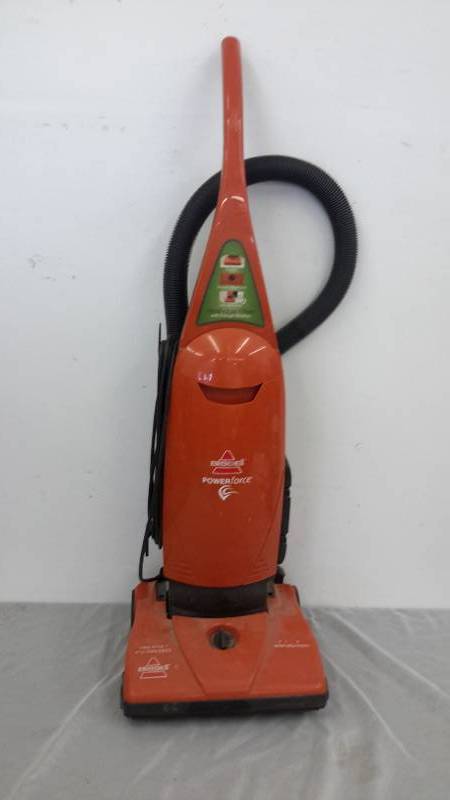 lot 24 image: Bissell vacuum