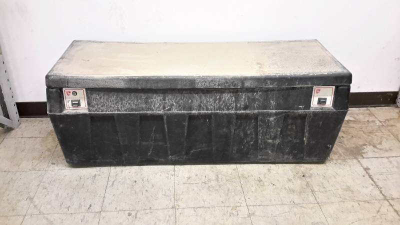 lot 42 image: TSC brand storage box