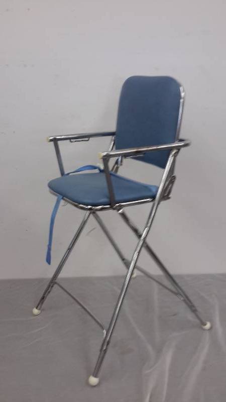 lot 66 image: High chair