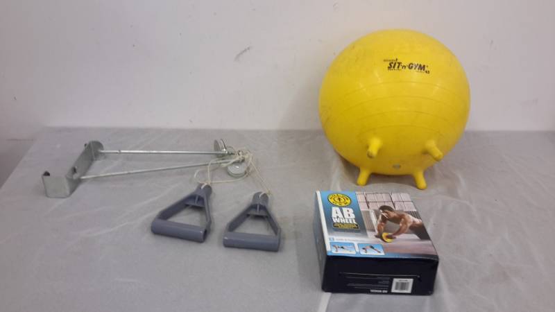 lot 67 image: Exercise equipment