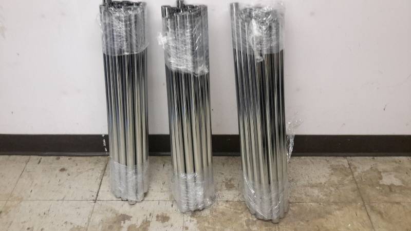lot 98 image: 55 pc hollow steel tube