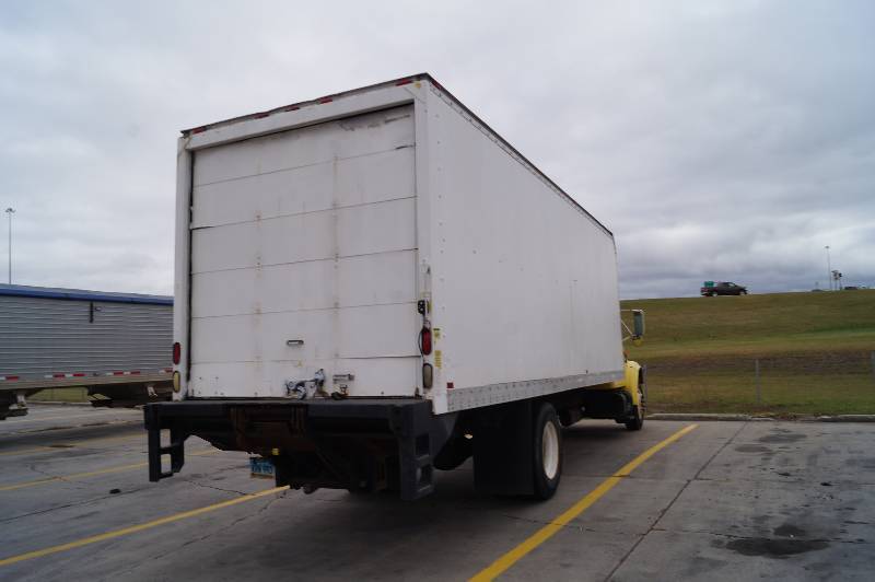 International Box Delivery Truck