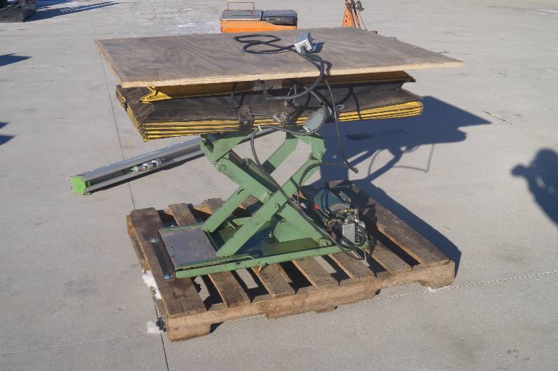 Scissor Lift Table