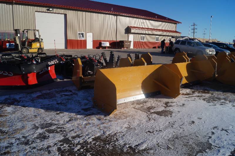 7 Snow Pusher