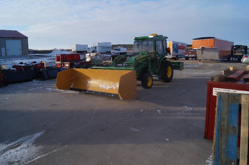 12 Snow Pusher