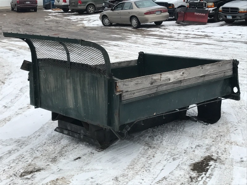lot 1 image: Contractors 8ft Hydraulic Dump Box,...