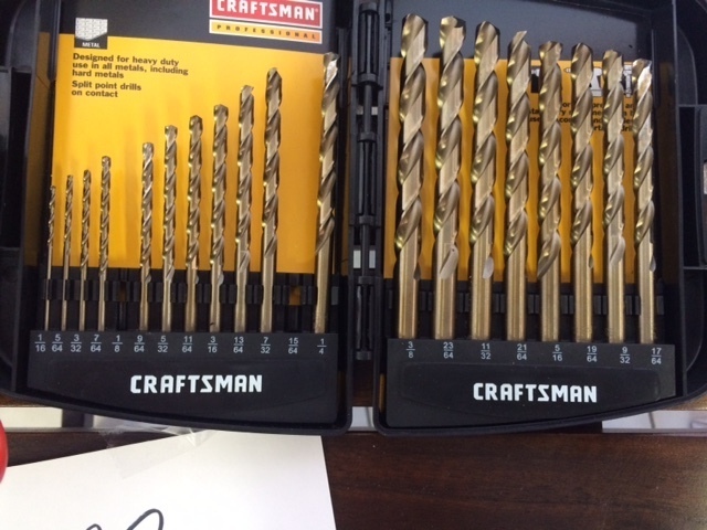 lot 73 image: Voltage Meter ,  18pc Drill Bit Set
