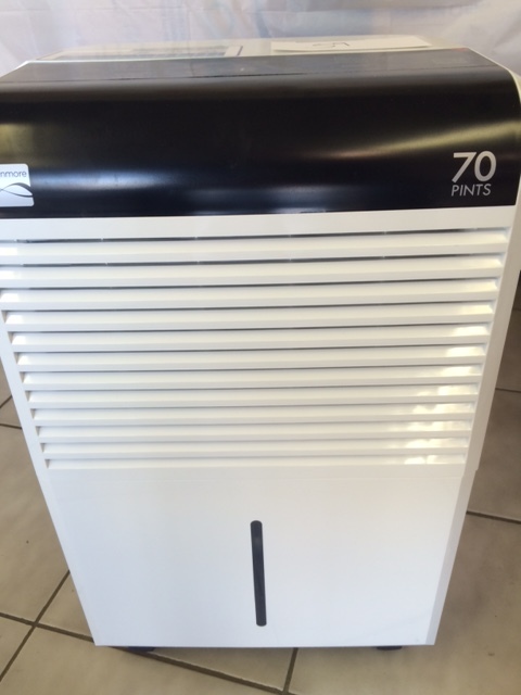 lot 59 image: Kenmore 70 Pint Humidify