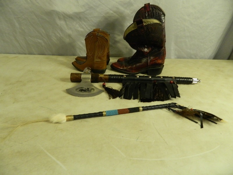 lot 20 image: Peace Pipe and More