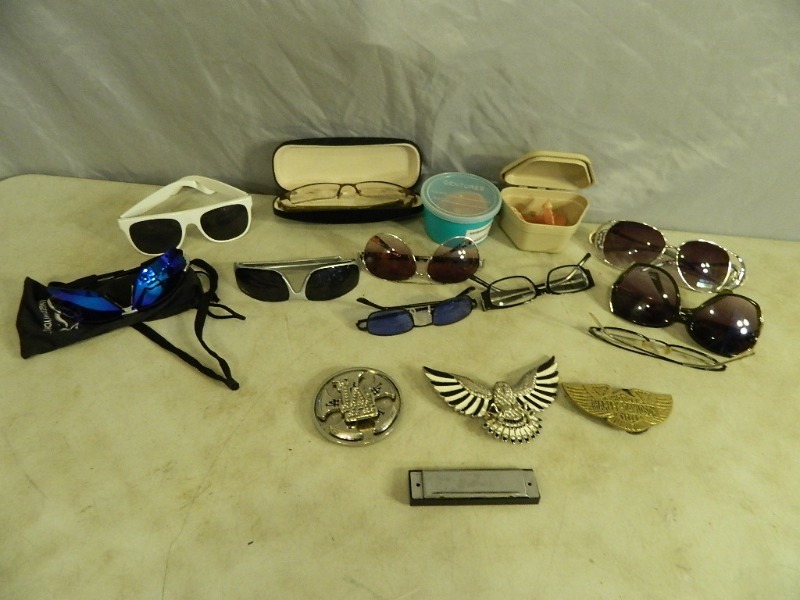 lot 29 image: Belt Buckles, Glasses, and More