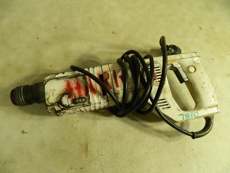 lot 99 image: DeWalt Rotary Hammer Drill