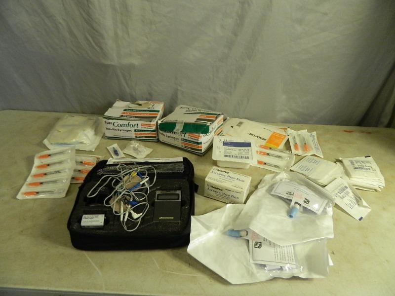 lot 121 image: Medical Supplies