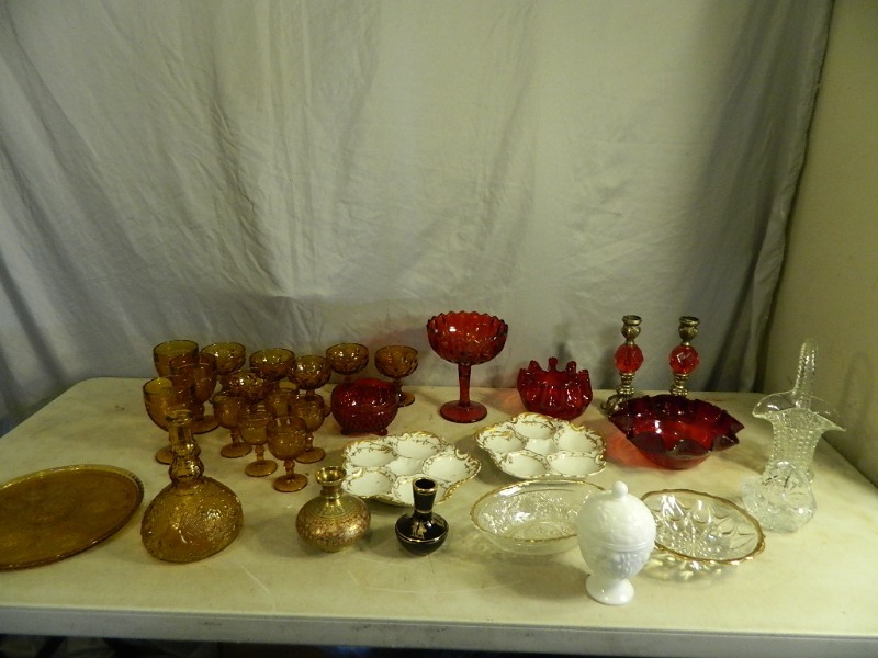 lot 128 image: Collectibles, Glassware, and More