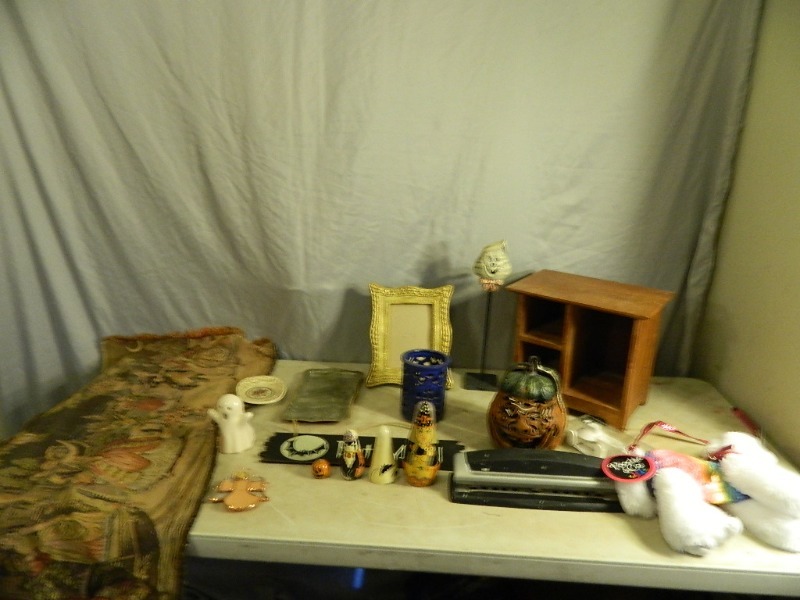 lot 135 image: Decor, Collectibles, and More
