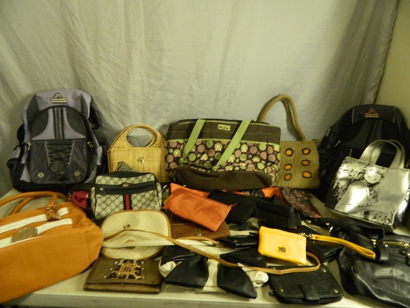 lot 140 image: Purses, Bags, and Wallets