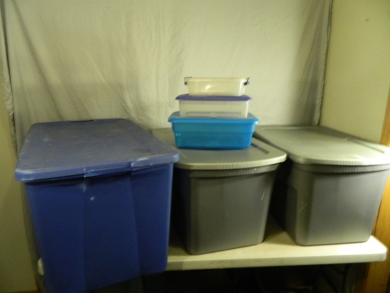 lot 158 image: 6 Totes with Lids