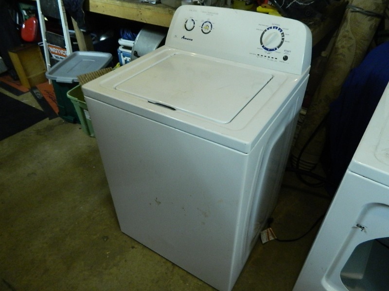 lot 8 image: Amana Clothes Washer