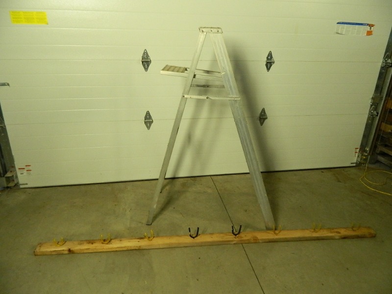 lot 2F image: 5 ft Ladder and Lawn Tool Rack