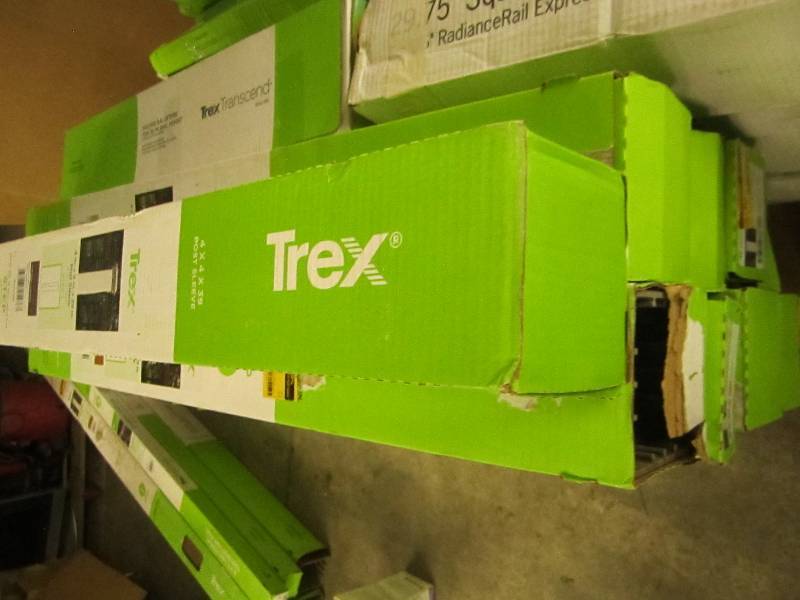 lot 1 image: lot of 15 trex 4x4x39 post sleev...