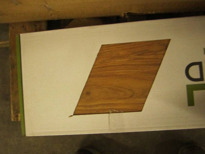 lot 26 image: lot of 7 cap a tread look at pics f...