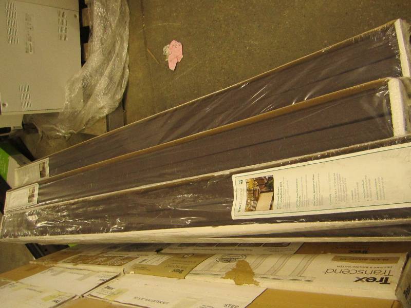lot 31 image: 11 trex designer 6 topbottom rail...