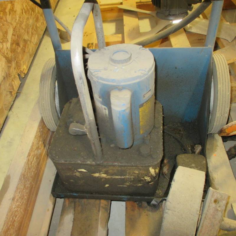 lot 14 image: Imperial Eastman Kwikrimp Hose Crimper