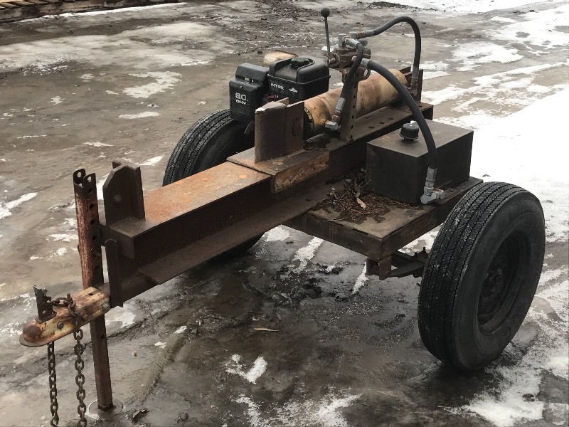 lot 1 image: Towable Gas-Powered Wood Splitter, ...