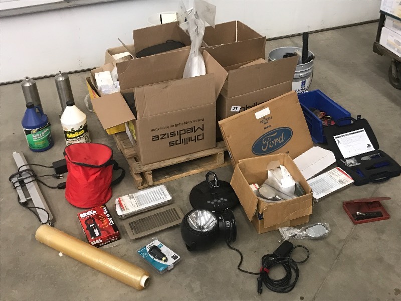 lot 59 image: Pallet Lot Of Assorted Shop Suppli...